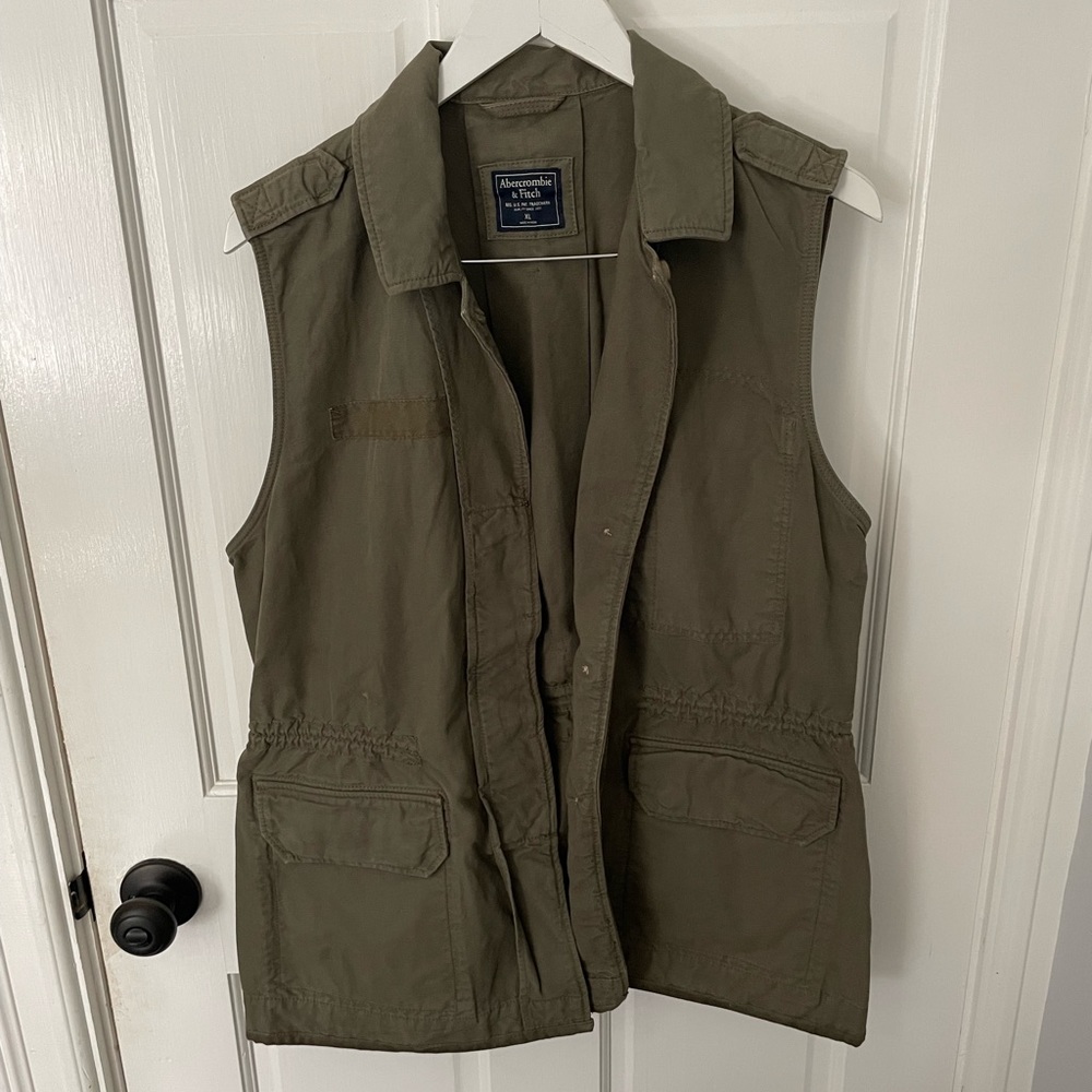 Abercrombie vest